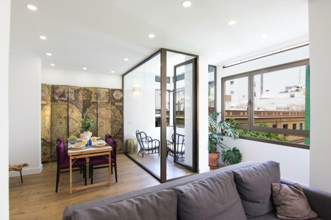 Homeforguest Stylish And Modern Apartment Overlooking Las Canteras Las Palmas de Gran Canaria Exterior photo