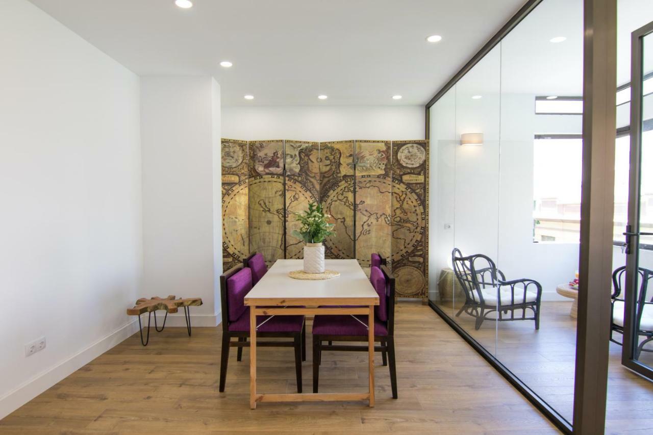 Homeforguest Stylish And Modern Apartment Overlooking Las Canteras Las Palmas de Gran Canaria Exterior photo
